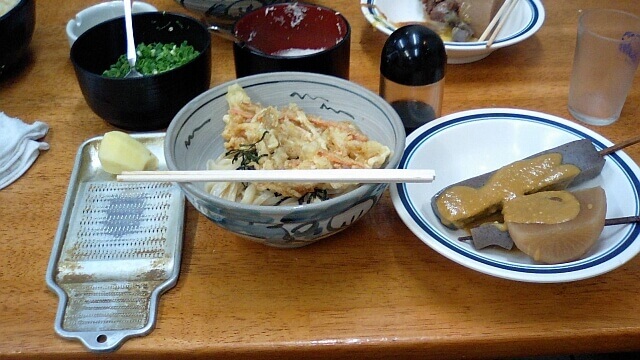黒田屋のうどんと味噌田楽