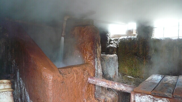 多量の温泉を見れる有明泉源