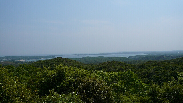 面白展望台から眺めた的矢湾