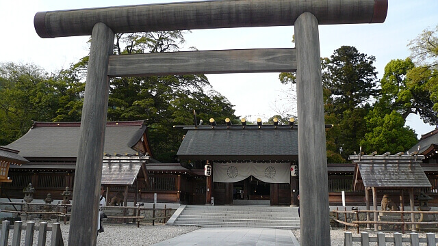 傘松公園の麓にある元伊勢籠神社